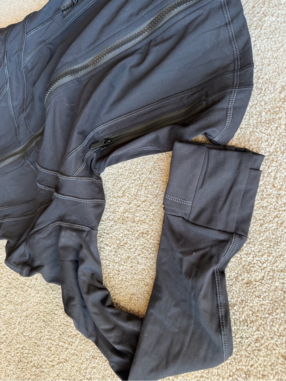 Lululemon cropped define jacket size 2 - Picture 5 of 6